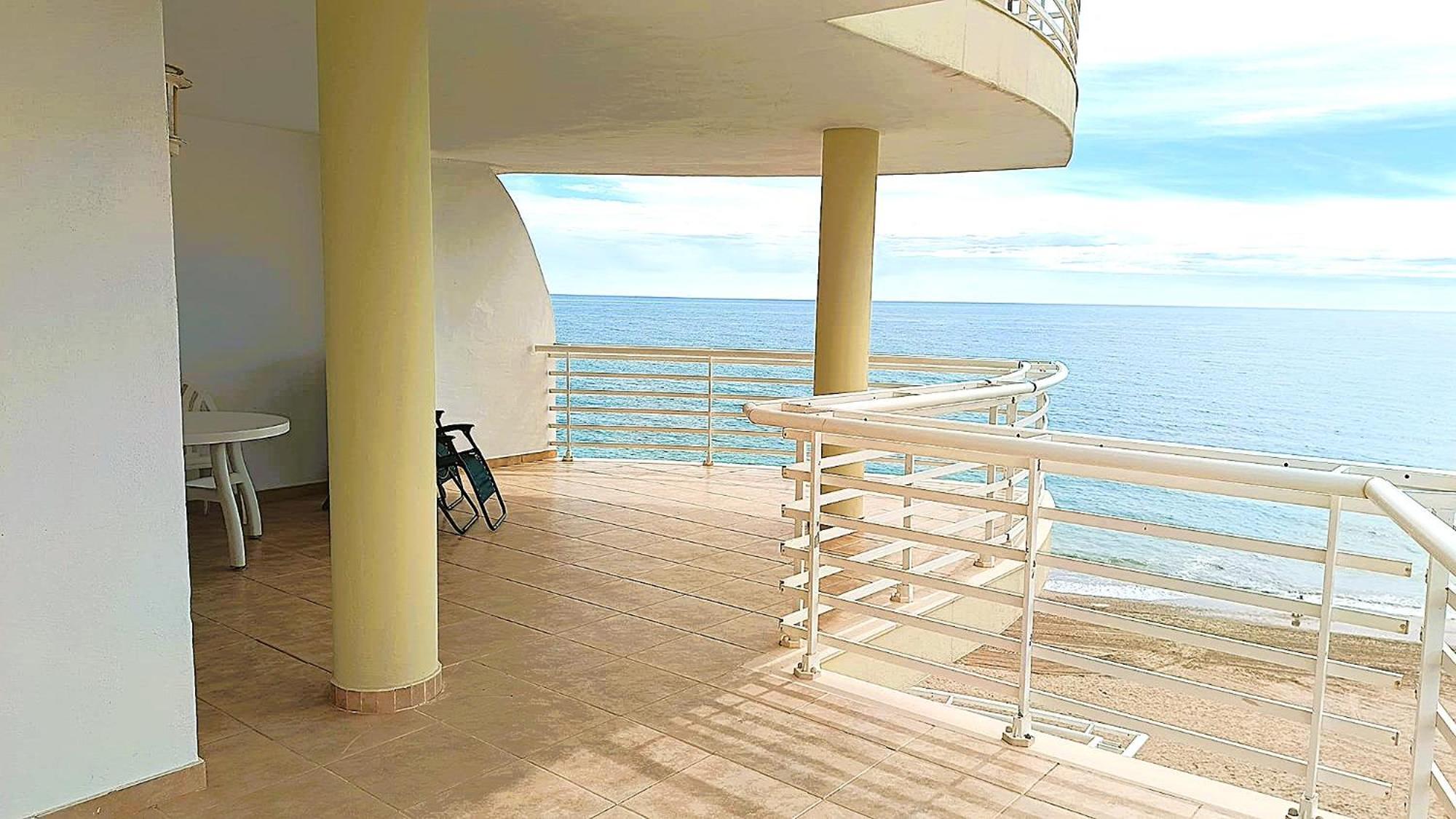 Costa Azahar 1 Dormirio Peniscola Bagian luar foto